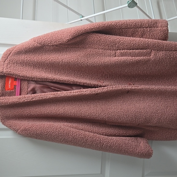 Coat - Picture 1 of 3